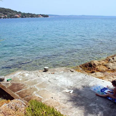 By The Sea Kali, Ugljan - 8270 Кали